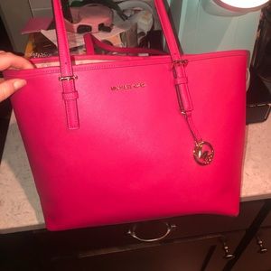 Authentic Michael Kors Saffiano Jet Setter Tote